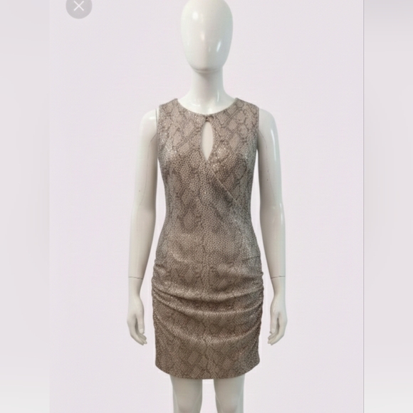 Sabora Halter Bodycon Sequins Dress with S… - Picture 1 of 14